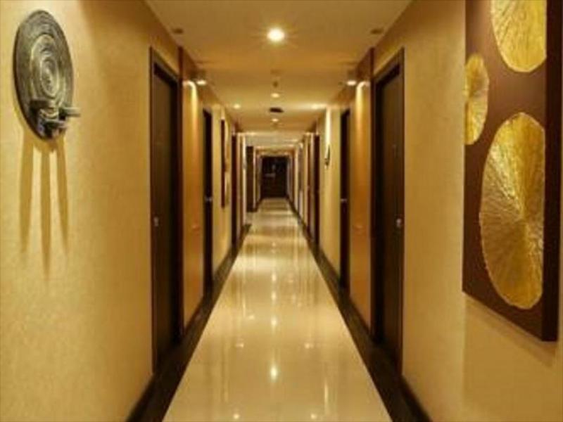 The Green Bells Bangkok Exterior foto